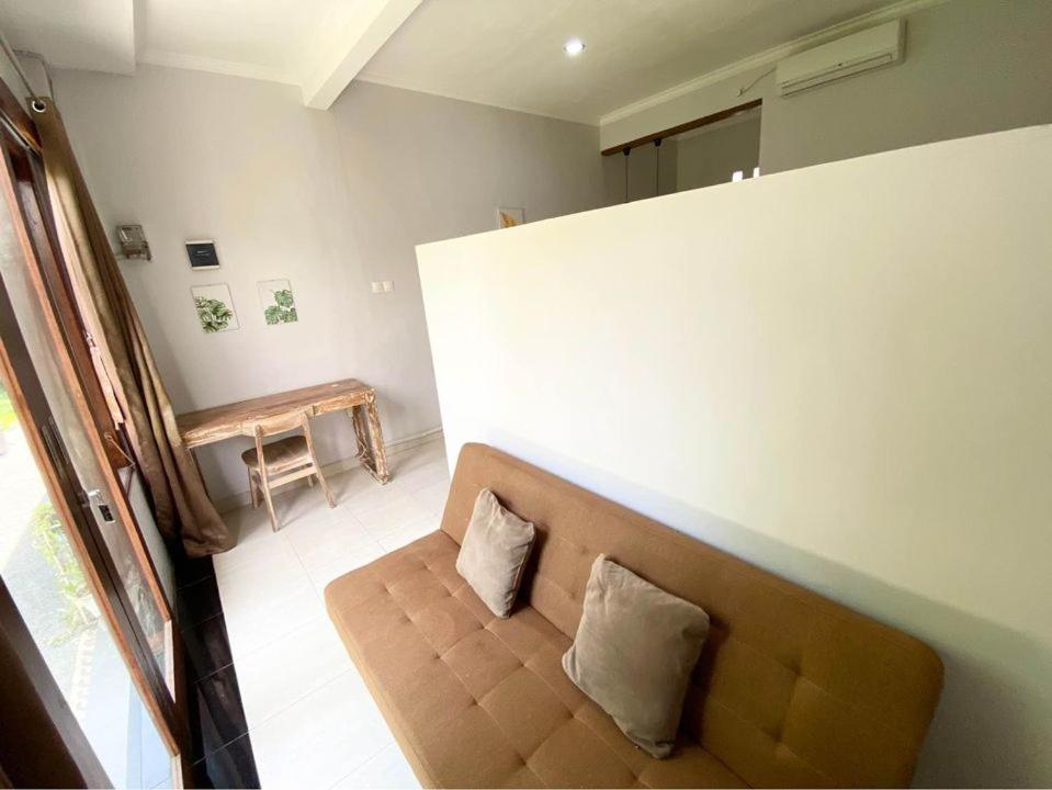 Lagriya Guest House Ketewel Exterior photo
